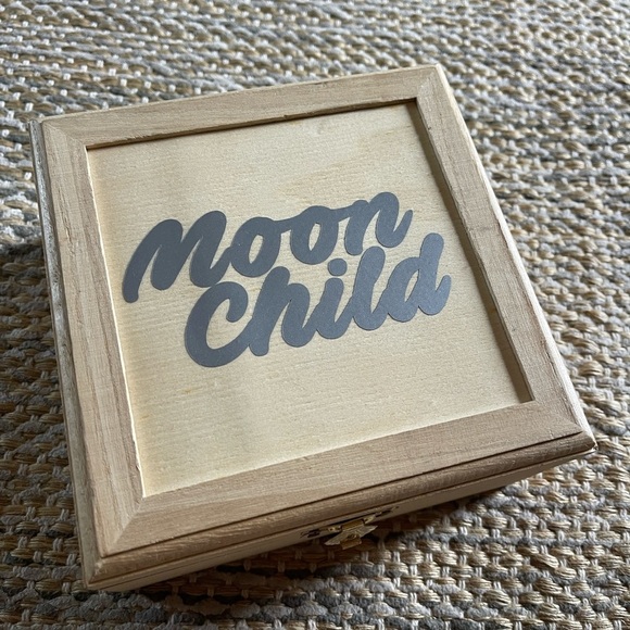 New custom made moon child 6” wood trinket box wooden - Picture 3 of 14